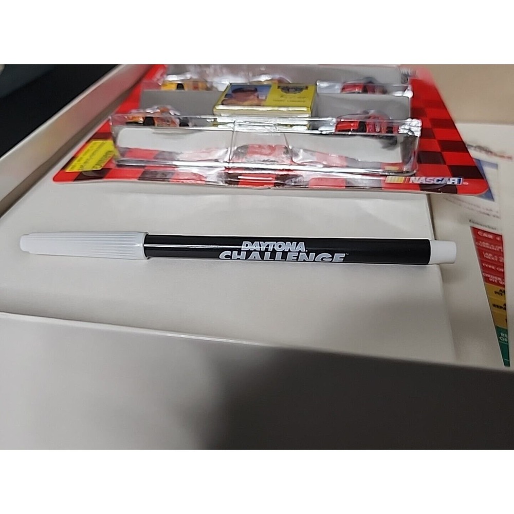 Max Trax Whalen2 Daytona Challenge Racing Game Nascar VTG 1996 New /Open Box - Picture 10 of 10